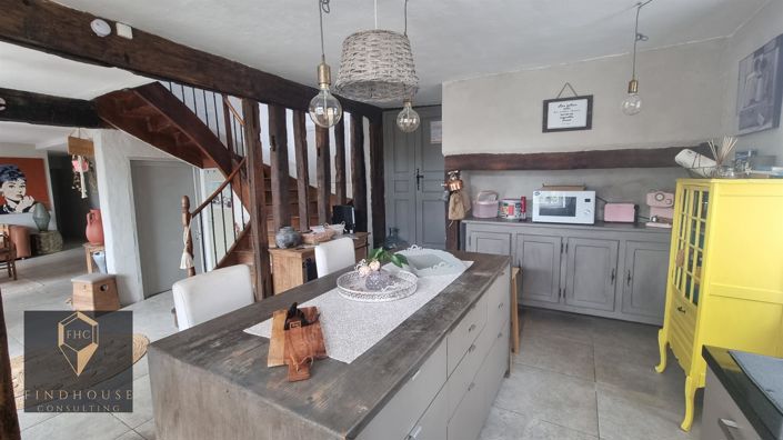 Image No.6-3 Bed House for sale