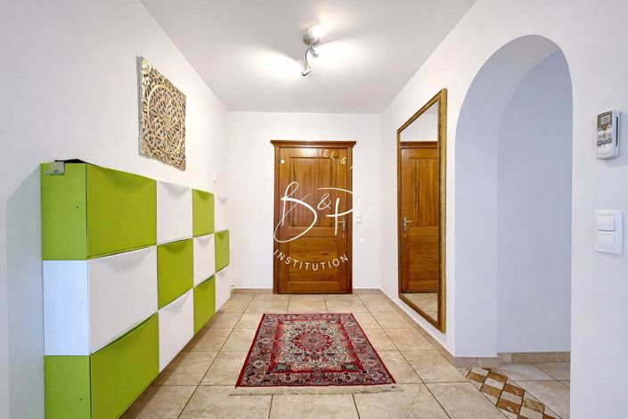 Image No.5-4 Bed House for sale