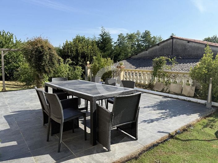 Image No.11-4 Bed House for sale