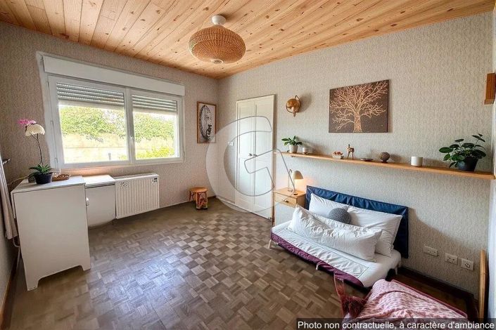 Image No.6-4 Bed House for sale