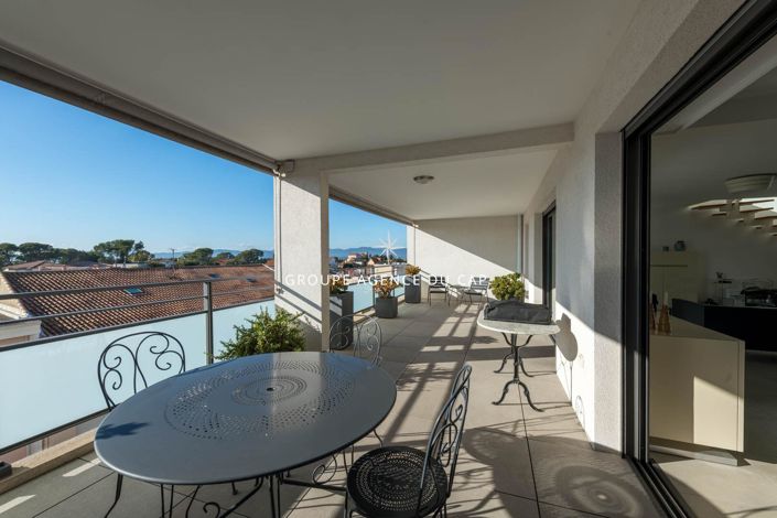 Image No.3-3 Bed Apartment for sale