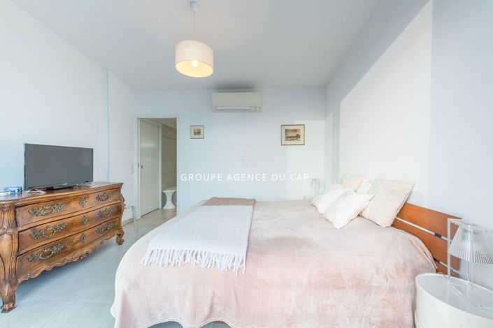 Image No.8-3 Bed Apartment for sale