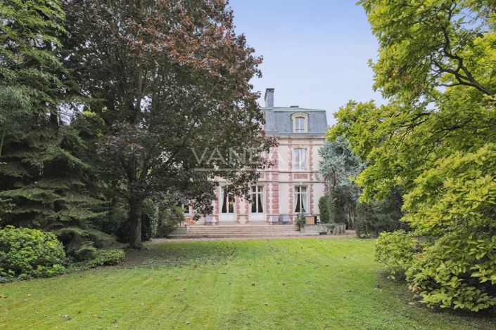 Image No.16-7 Bed House for sale