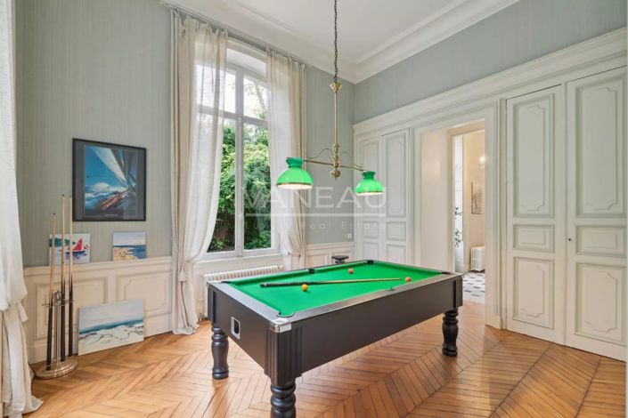 Image No.20-7 Bed House for sale