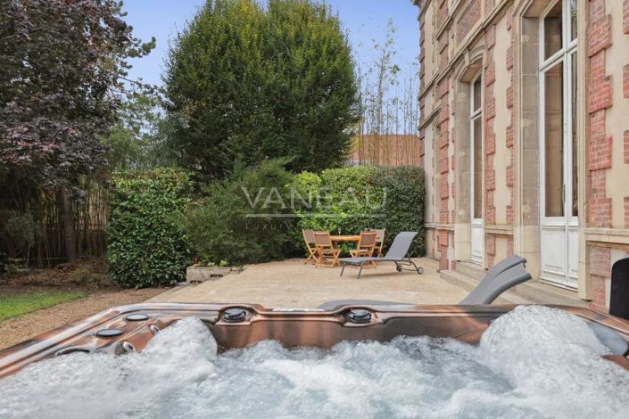 Image No.26-7 Bed House for sale