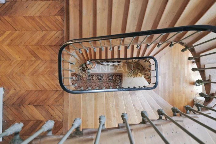 Image No.30-7 Bed House for sale