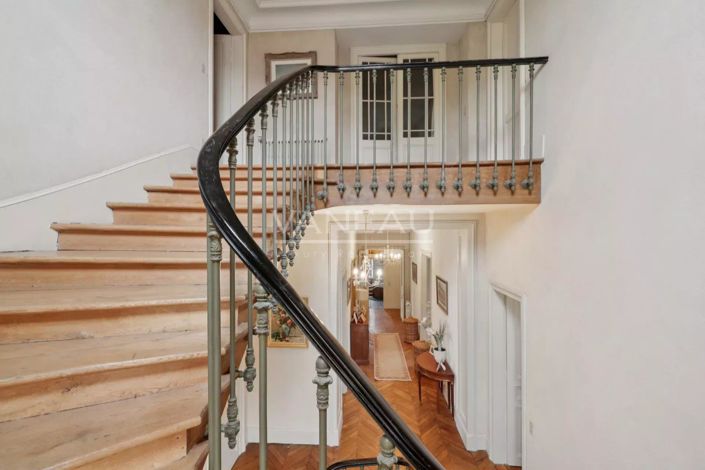 Image No.36-7 Bed House for sale