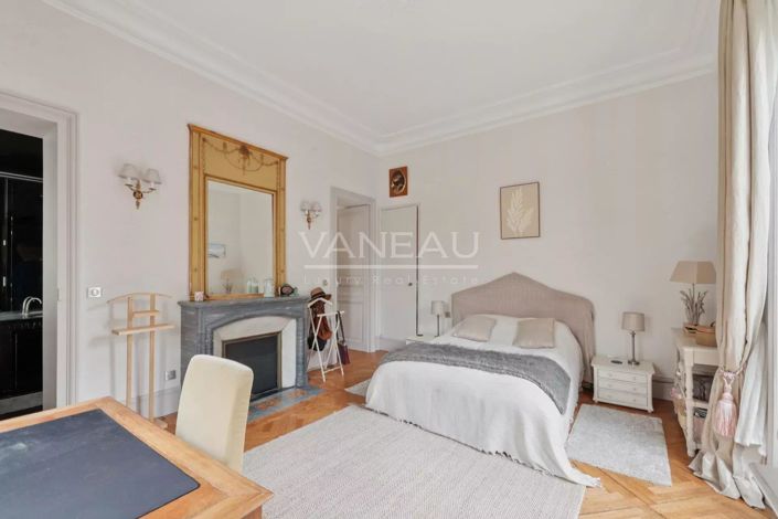 Image No.37-7 Bed House for sale