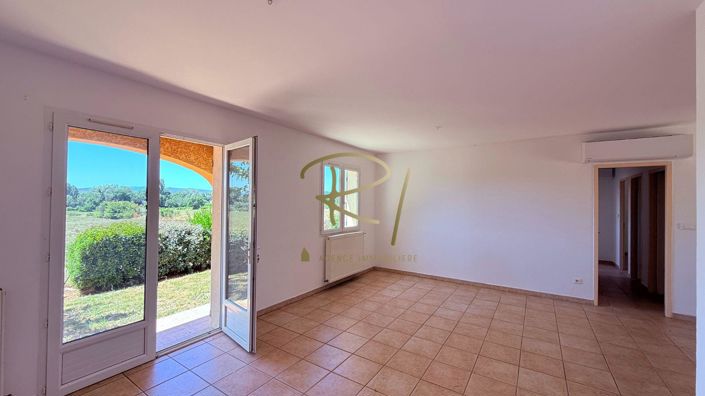 Image No.3-3 Bed House for sale