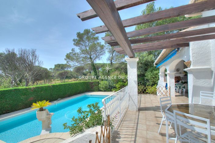 Image No.11-2 Bed House for sale