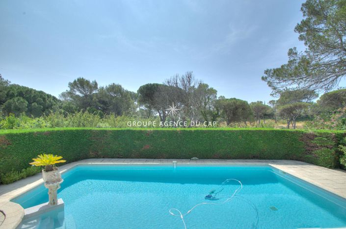 Image No.4-2 Bed House for sale