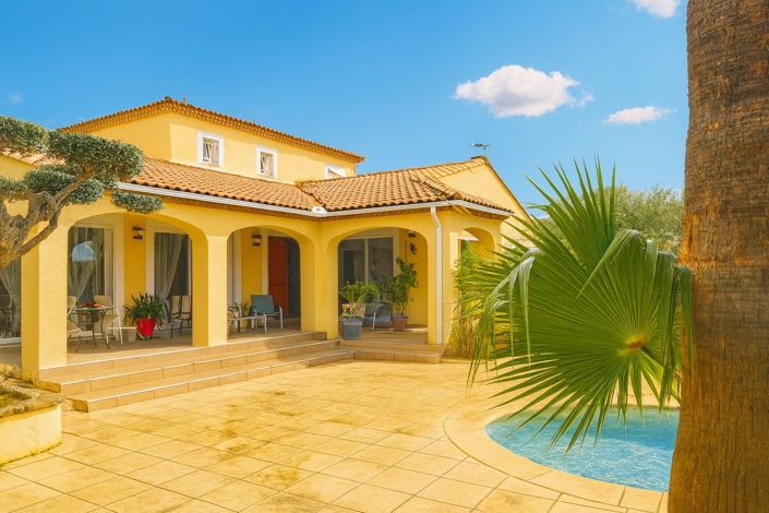 Image No.3-4 Bed House for sale