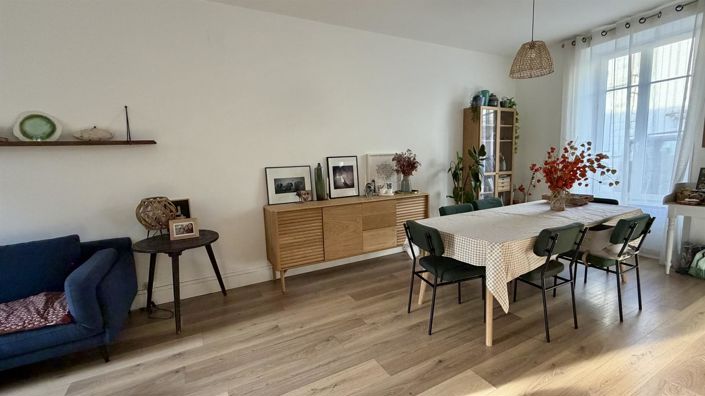 Image No.2-Maison de 5 chambres à vendre à Saint-Jean-d'Angély