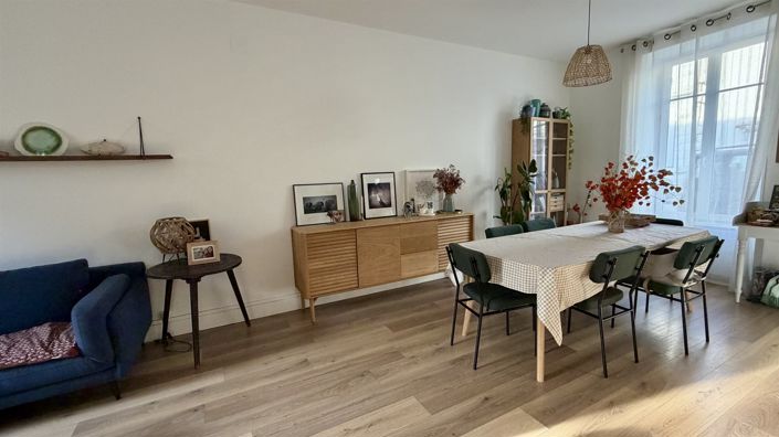 Image No.3-5 Bed House for sale