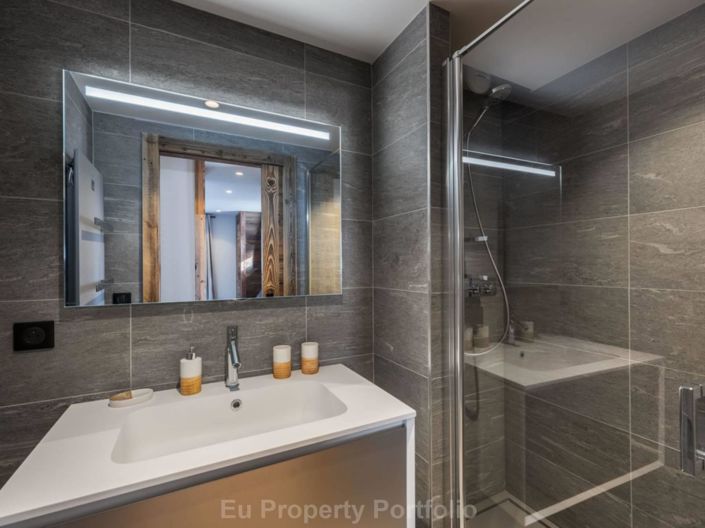 Image No.9-4 Bed Apartment for sale