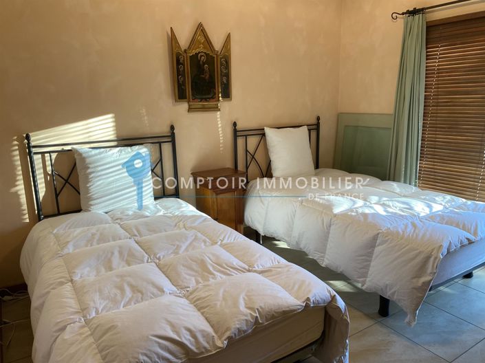 Image No.14-5 Bed House for sale