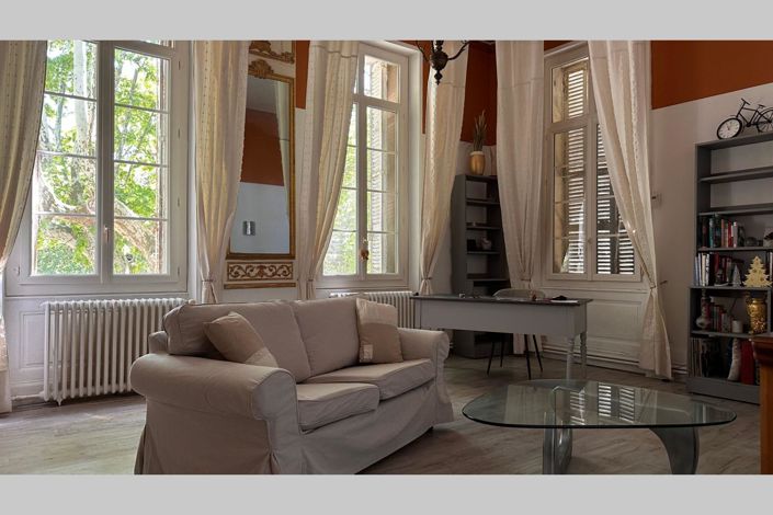 Image No.2-Maison de 10 chambres à vendre à Saint-Restitut