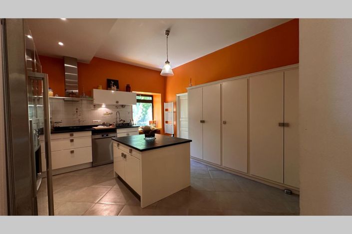 Image No.4-Maison de 10 chambres à vendre à Saint-Restitut