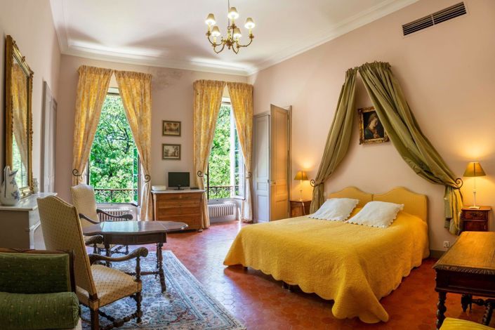 Image No.2-Propriété de 14 chambres à vendre à Beaumes-de-Venise