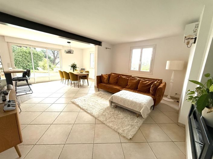 Image No.13-5 Bed House for sale