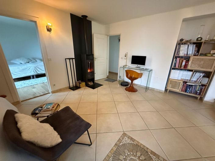 Image No.15-5 Bed House for sale