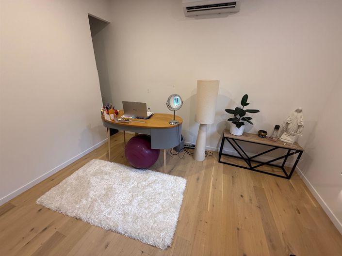 Image No.24-5 Bed House for sale