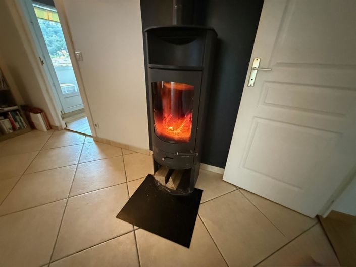 Image No.9-5 Bed House for sale