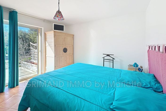 Image No.11-5 Bed House for sale