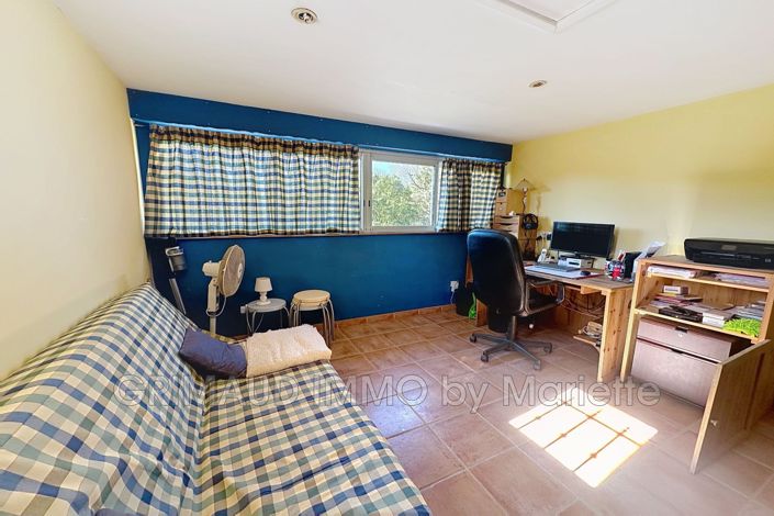 Image No.13-5 Bed House for sale