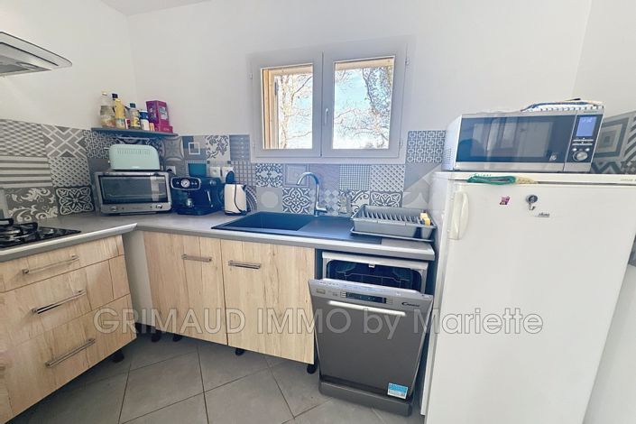 Image No.20-5 Bed House for sale