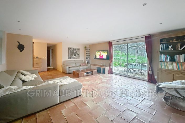 Image No.4-4 Bed House for sale