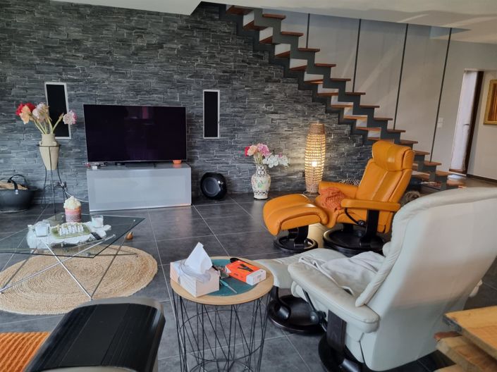 Image No.13-3 Bed House for sale