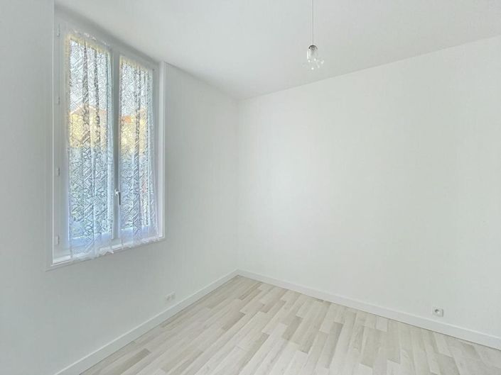 Image No.14-2 Bed House for sale