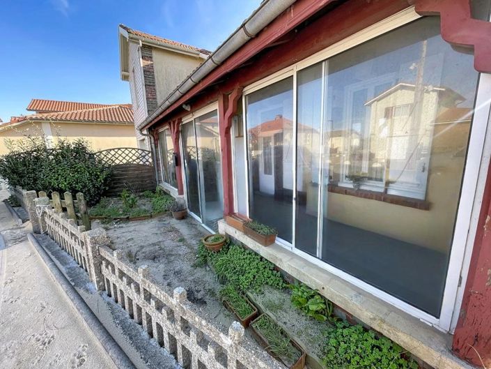Image No.19-2 Bed House for sale