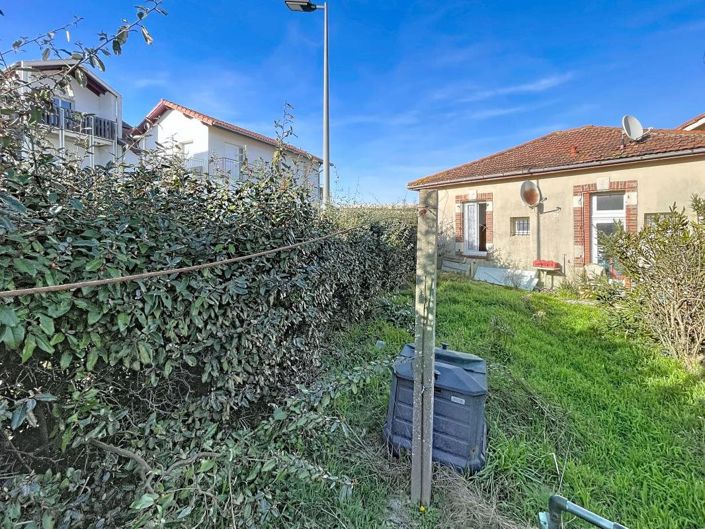 Image No.25-2 Bed House for sale