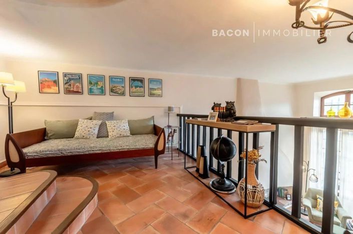 Image No.4-2 Bed House for sale