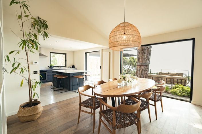 Image No.13-6 Bed House for sale