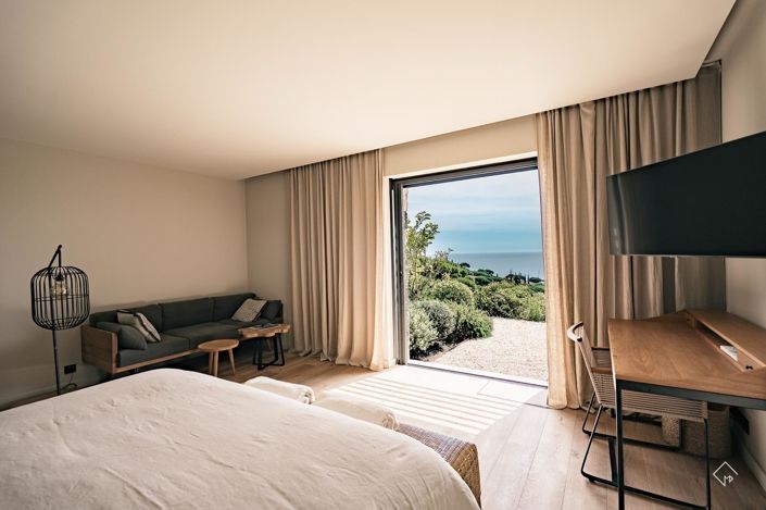 Image No.7-6 Bed House for sale