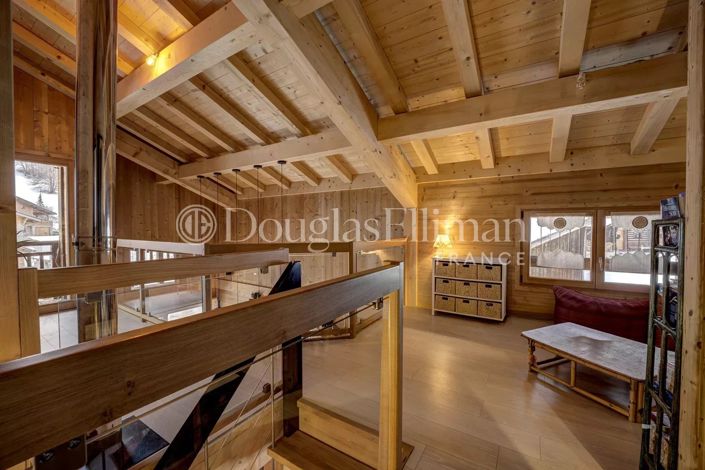 Image No.11-3 Bed House for sale