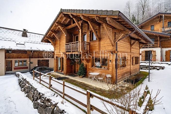 Image No.17-3 Bed House for sale
