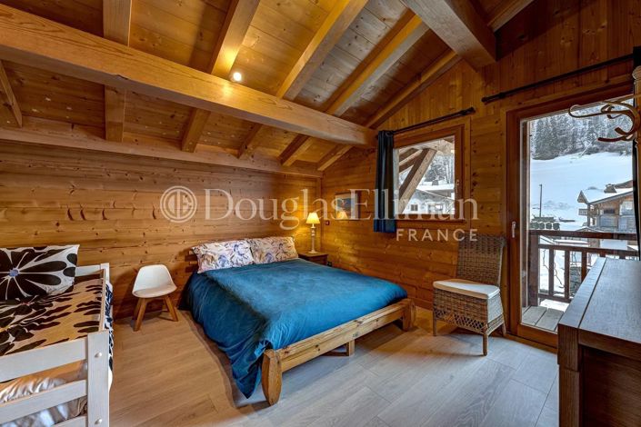 Image No.9-3 Bed House for sale
