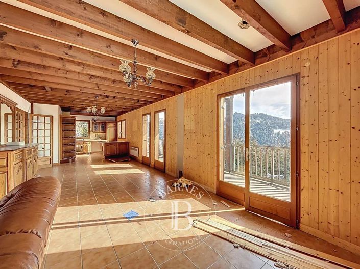 Image No.4-6 Bed House for sale