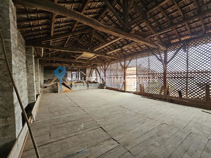 Image No.20-8 Bed House for sale