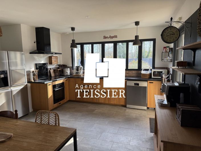 Image No.5-Maison de 3 chambres à vendre à Berrias-et-Casteljau