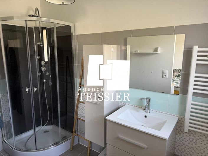 Image No.9-Maison de 3 chambres à vendre à Berrias-et-Casteljau