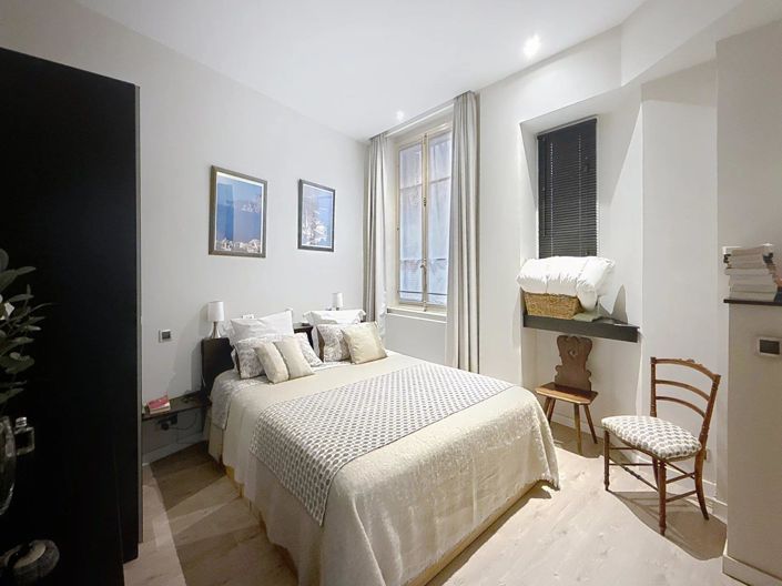 Image No.12-2 Bed Apartment for sale