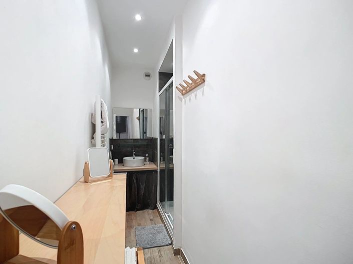 Image No.11-2 Bed Apartment for sale