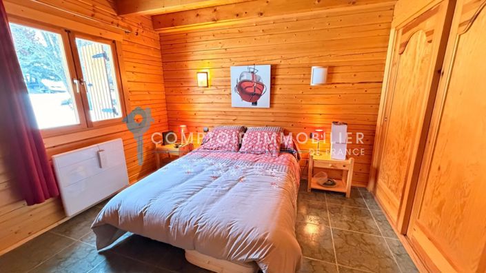 Image No.8-4 Bed House for sale