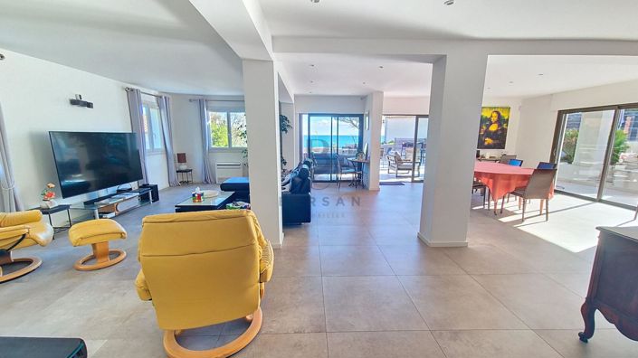 Image No.10-5 Bed House for sale