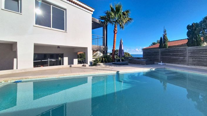 Image No.4-5 Bed House for sale